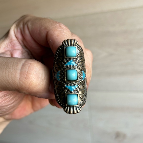 Copper Toned Faux Turquoise Ring size 6.5 - Picture 4 of 5